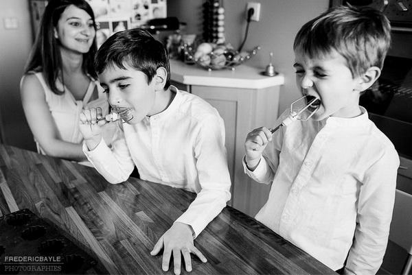 en faisant de la cuisine, reportage famille près de Paris