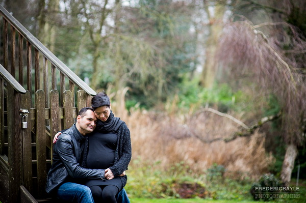 femme enceinte et son mari durant la grossesse