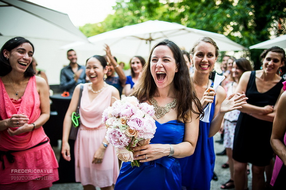 le lancé de bouquet de mariage, l'heureuse élue